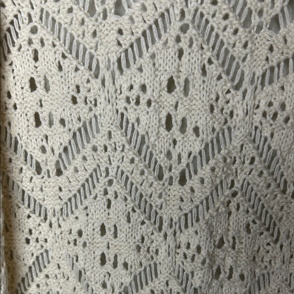Elegant Cream Knit Long Cardigan - Picture 3 of 7